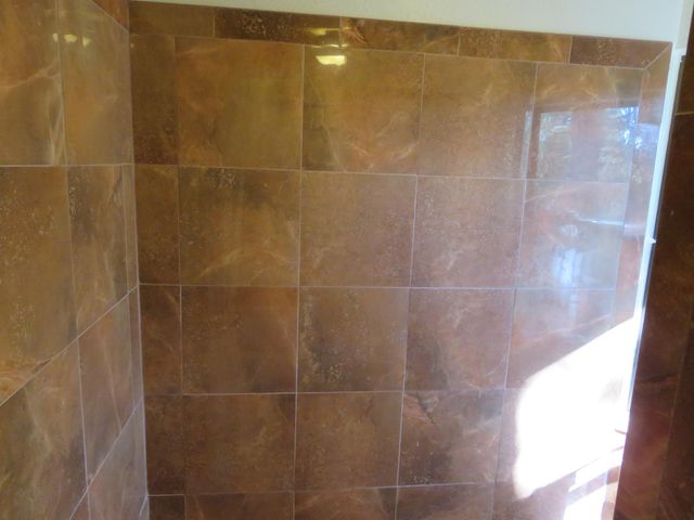 3281 Mountain Lake Dr, Pollock Pines, CA 95726