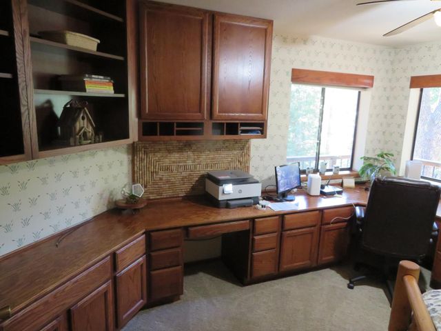 3281 Mountain Lake Dr, Pollock Pines, CA 95726
