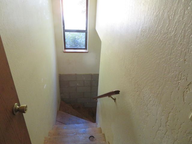 3281 Mountain Lake Dr, Pollock Pines, CA 95726