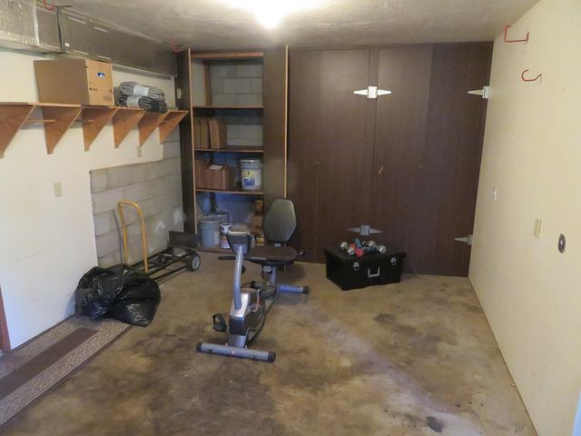 3281 Mountain Lake Dr, Pollock Pines, CA 95726