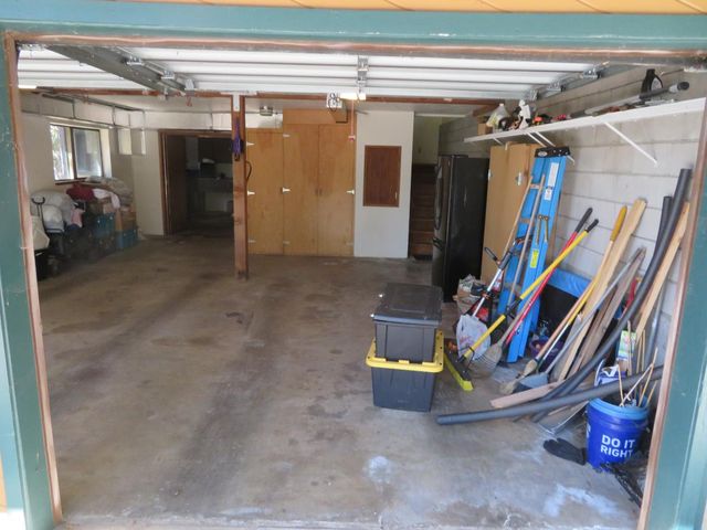 3281 Mountain Lake Dr, Pollock Pines, CA 95726