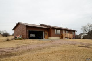 214 N CEDAR, Vivian, SD 57576