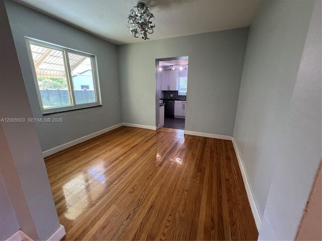 432 Palmetto Dr, Miami Springs, FL 33166