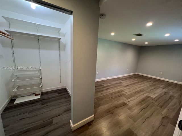 432 Palmetto Dr, Miami Springs, FL 33166