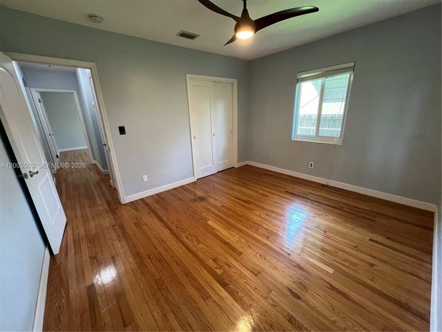 432 Palmetto Dr, Miami Springs, FL 33166