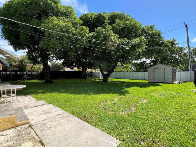 432 Palmetto Dr, Miami Springs, FL 33166