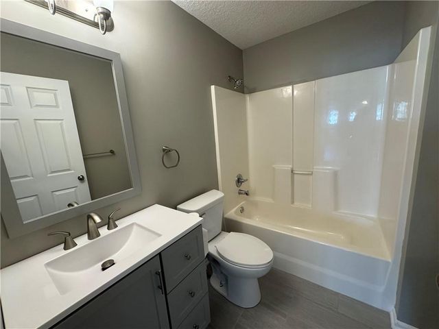 7806 Troup Avenue, Kansas City, KS 66112