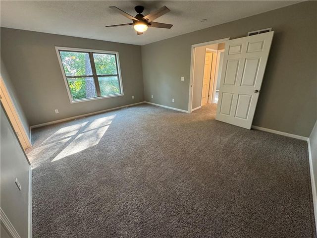 7806 Troup Avenue, Kansas City, KS 66112