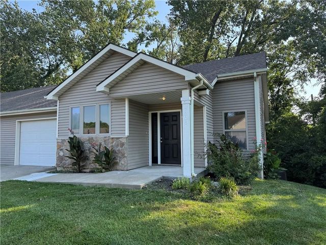 7806 Troup Avenue, Kansas City, KS 66112