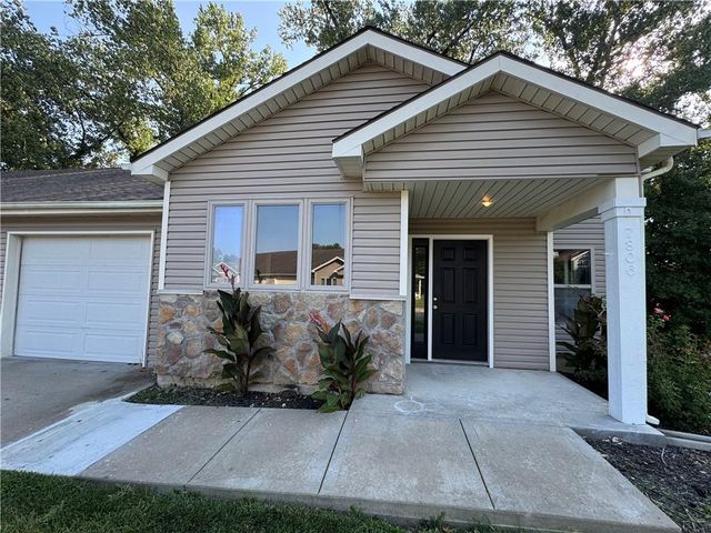 7806 Troup Avenue, Kansas City, KS 66112