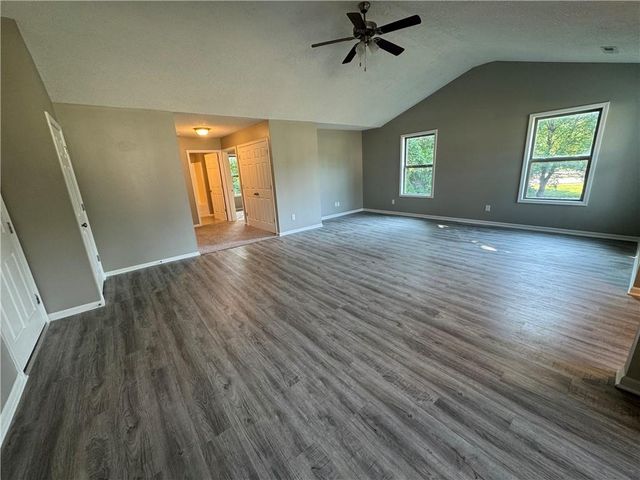 7806 Troup Avenue, Kansas City, KS 66112