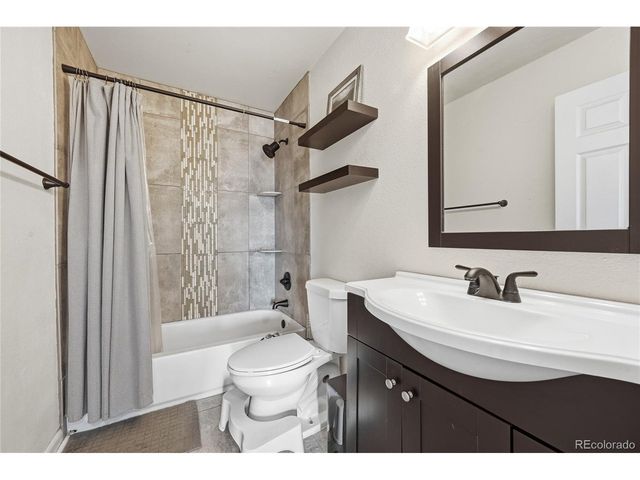 1665 Sagrimore Cir, Lafayette, CO 80026