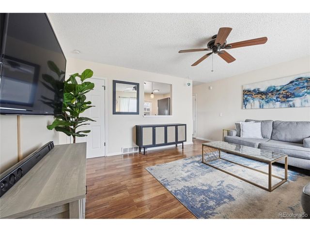 1665 Sagrimore Cir, Lafayette, CO 80026