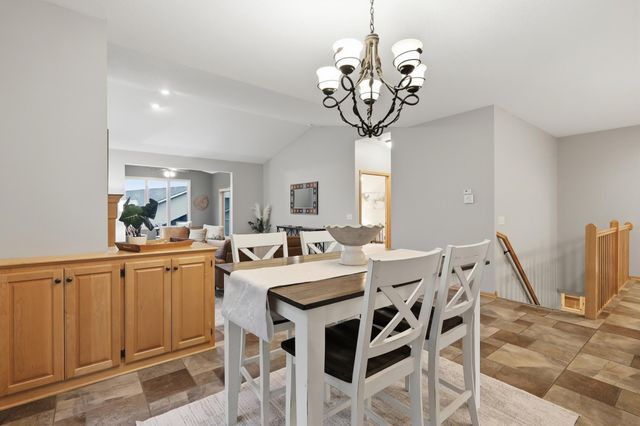 20584 Kearney Path, Lakeville, MN 55044