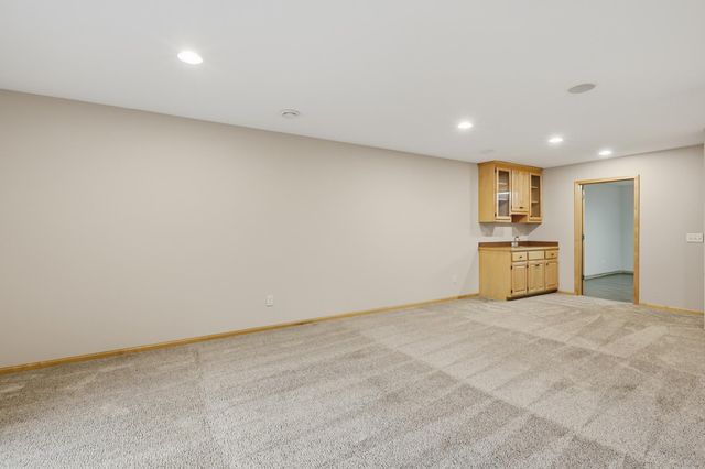 20584 Kearney Path, Lakeville, MN 55044