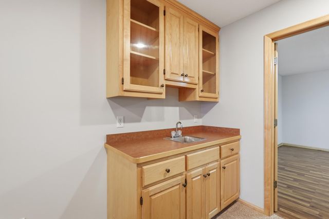 20584 Kearney Path, Lakeville, MN 55044