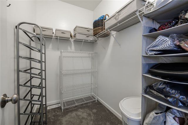 1461 Grand Meadows Way, Webster, NY 14580