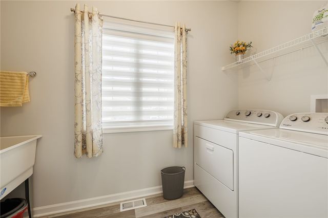 1461 Grand Meadows Way, Webster, NY 14580