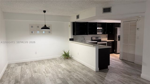 8600 SW 212th St 205, Cutler Bay, FL 33189