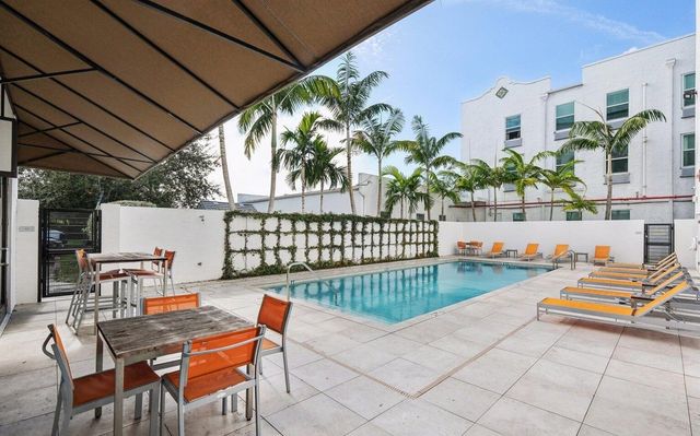 312 23RD Street 405, West Palm Beach, FL 33407