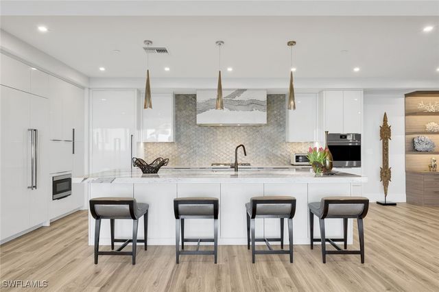 4991 Bonita Bay BLVD 1102, Bonita Springs, FL 34134