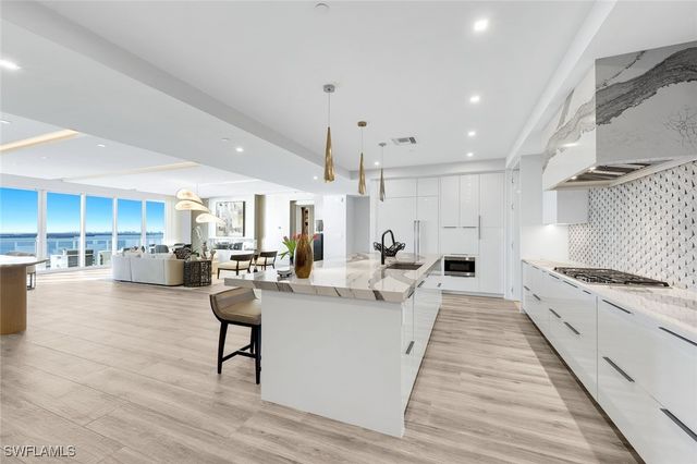 4991 Bonita Bay BLVD 1102, Bonita Springs, FL 34134