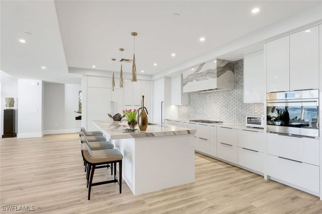 4991 Bonita Bay BLVD 1102, Bonita Springs, FL 34134