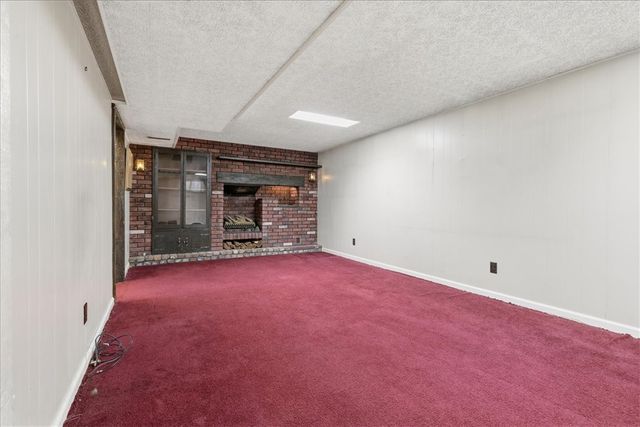 5059 Leona Dr, Baldwin Boro, PA 15227