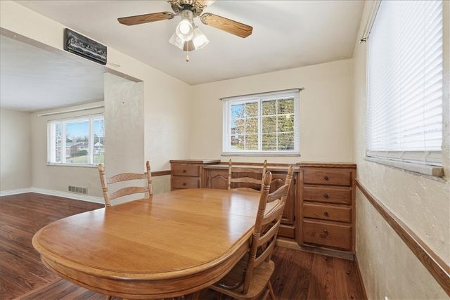 5059 Leona Dr, Baldwin Boro, PA 15227