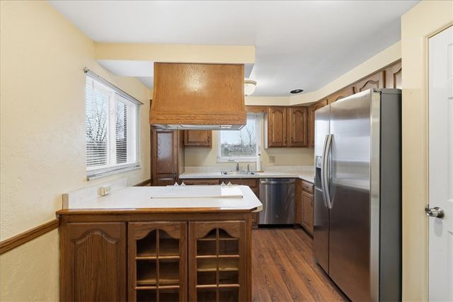 5059 Leona Dr, Baldwin Boro, PA 15227