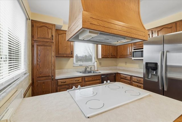 5059 Leona Dr, Baldwin Boro, PA 15227