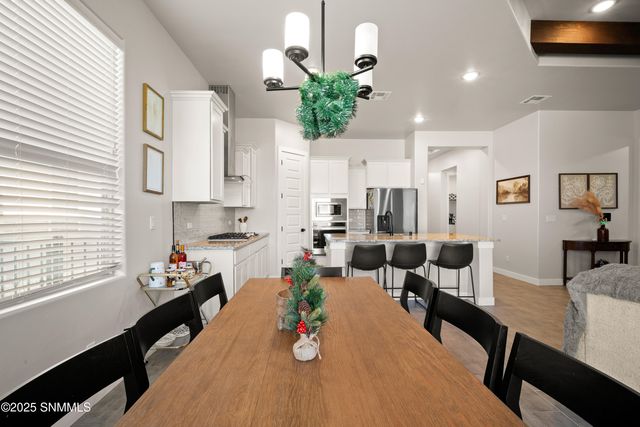 6233 Recoleta Road, Las Cruces, NM 88012