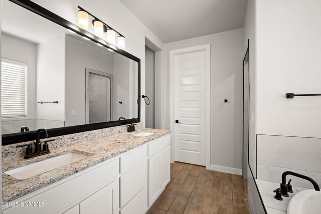 6233 Recoleta Road, Las Cruces, NM 88012