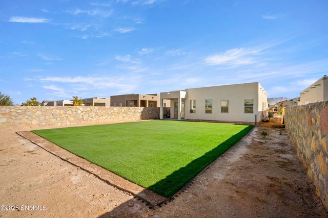 6233 Recoleta Road, Las Cruces, NM 88012