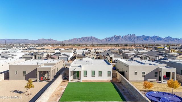 6233 Recoleta Road, Las Cruces, NM 88012