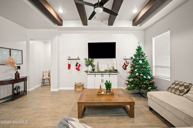 6233 Recoleta Road, Las Cruces, NM 88012