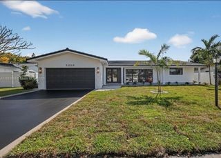 5208 Monroe St, Hollywood, FL 33021