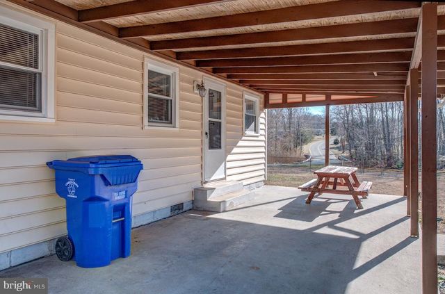 10605 WILLETTS CROSSING RD, White Plains, MD 20695