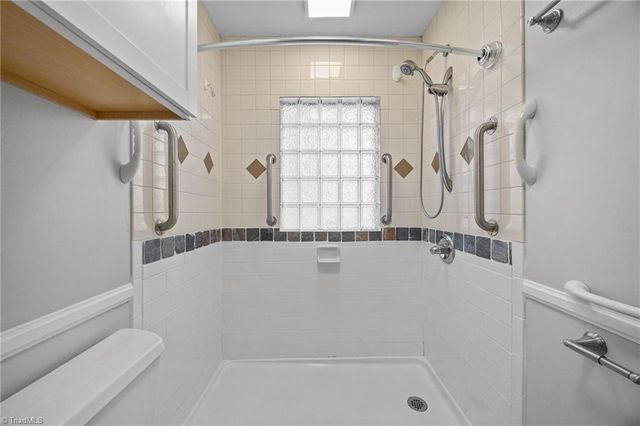 3805 LITTLEBROOK Drive, Clemmons, NC 27012