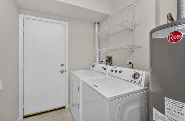 181 Inverness Court 1, Elk Grove Village, IL 60007