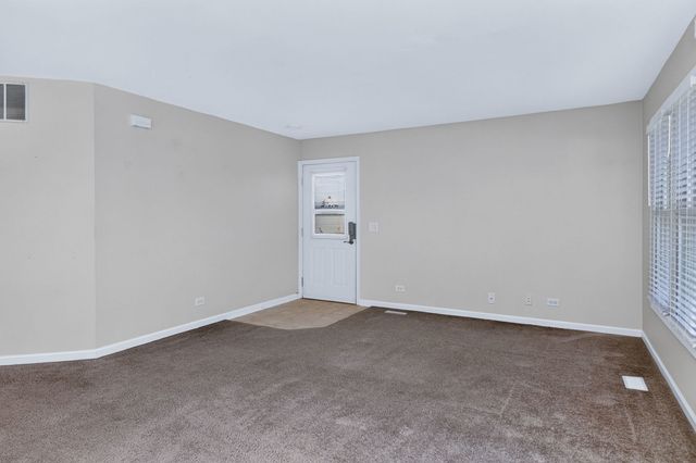 181 Inverness Court 1, Elk Grove Village, IL 60007