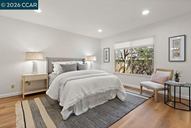 2209 Ptarmigan Dr. 2, Walnut Creek, CA 94595