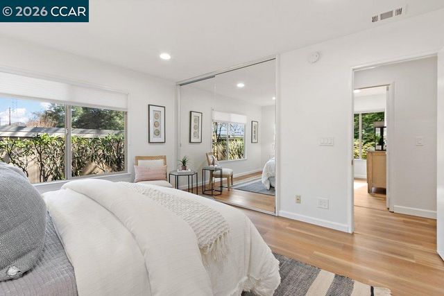 2209 Ptarmigan Dr. 2, Walnut Creek, CA 94595