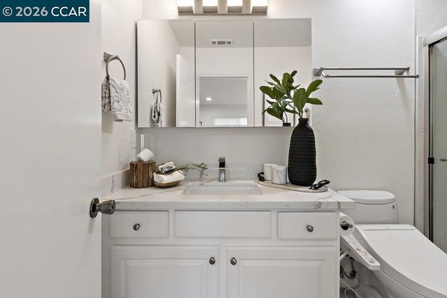 2209 Ptarmigan Dr. 2, Walnut Creek, CA 94595