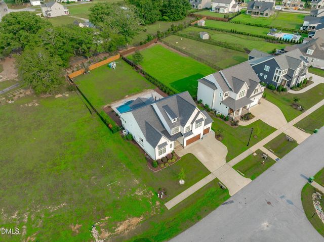 901 Shiloh Hills Drive, Fuquay Varina, NC 27526