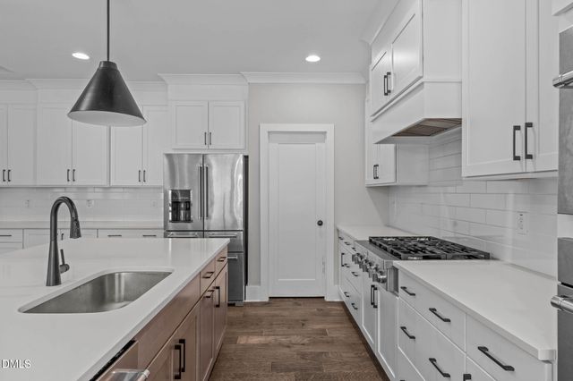 901 Shiloh Hills Drive, Fuquay Varina, NC 27526