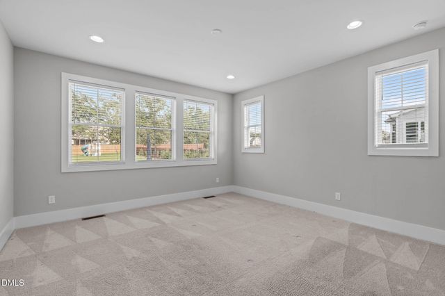 901 Shiloh Hills Drive, Fuquay Varina, NC 27526
