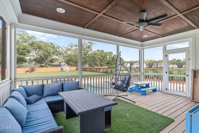 901 Shiloh Hills Drive, Fuquay Varina, NC 27526