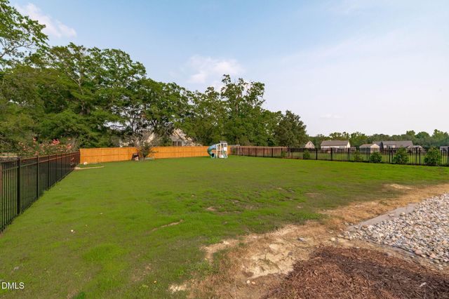 901 Shiloh Hills Drive, Fuquay Varina, NC 27526