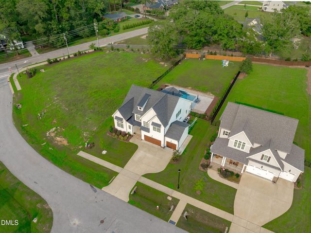 901 Shiloh Hills Drive, Fuquay Varina, NC 27526